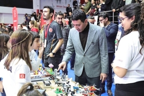bayrakli-fibonacci-uluslararasi-robot-olimpiyatlarina-ev-sahipligi-yapti.jpg