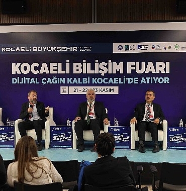 bilisim-fuarinda-yapay-zeka-ve-girisimcilik-ruzgari.jpg