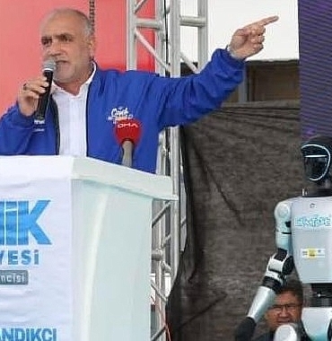 canik-belediyesinden-rekor-canikfestte-131-624-kisi-yapay-zeka-teknolojisiyle-tanisti.jpg