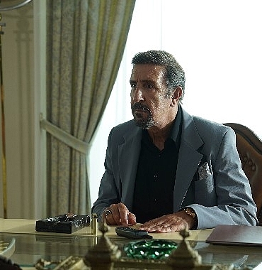 cem-ozerden-sasilacak-performans.jpg