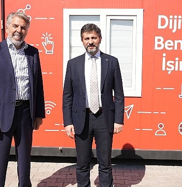 dijital-benim-isim-4-yilda-43-milyon-tlyi-askin-sosyal-deger-uretti.jpg