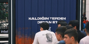 excaliburun-gucu-replay-turnuvasinda-oyuncularla-bulustu.jpg