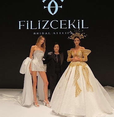 filiz-cekil-izmir-if-wedding-fashiondaki-acilis-defilesiyle-buyuledi.jpg