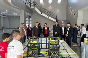 gelecegin-teknoloji-liderleri-odullendirildi.jpg