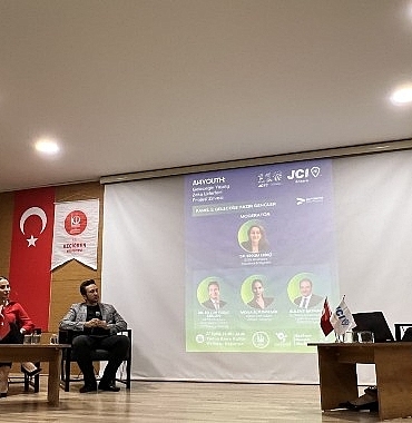 gelecegin-yapay-zeka-liderleri-zirvesi-keciorende-gerceklestirildi.jpg
