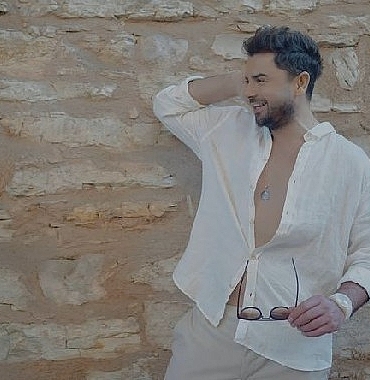gokhan-akar-alacati-kafasini-kliplendirdi.jpg
