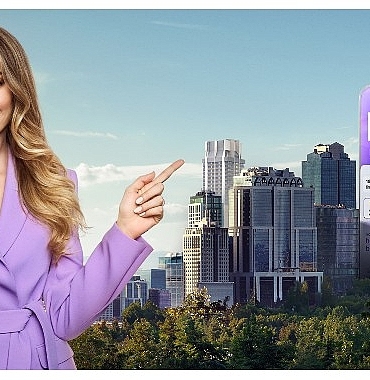 hadi-bankaciligi-degistirmeye-geldi-ilk-reklam-filmini-yayinlayan-hadinin-marka-yuzu-sinem-kobal-oldu.jpg