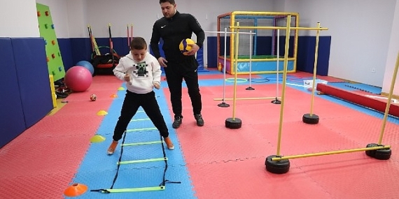 İstanbul’da engeller sporla aşılıyor: İBB’den 87 bini aşkın vatandaşa sporla rehabilitasyon hizmeti