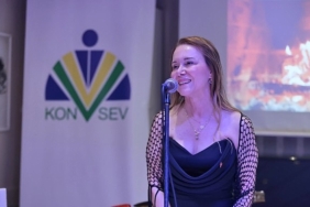 Konak’ta Cumhuriyet coşkusu çocuklar için dayanışmaya dönüştü