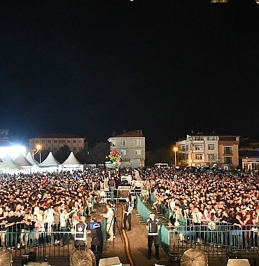 malkara-komur-ve-sut-urunleri-festivali-derya-ulug-ile-zirve-yapti.jpg