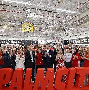 mediamarktin-yeni-magazasi-mersinde-acildi.jpg