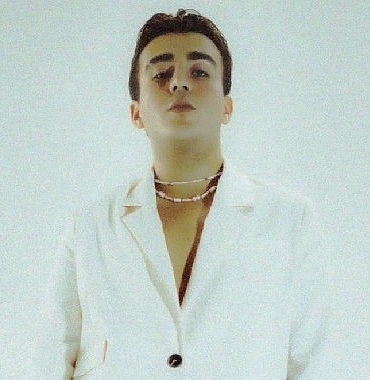mert-berkaydan-yeni-sarki-sahilden.jpg
