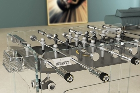 model-milanodaki-salone-del-mobile-2025-fuari-sirasinda-ziyaretcilere-tanitildi.jpg