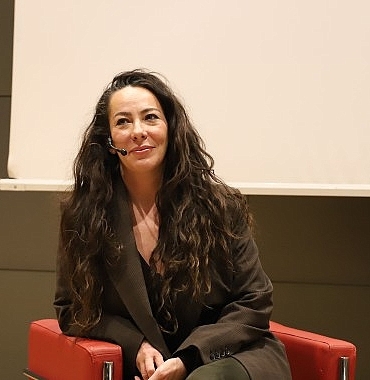 oyuncu-zeynep-ozyagcilar-ile-8-marta-ozel-soylesi.jpg