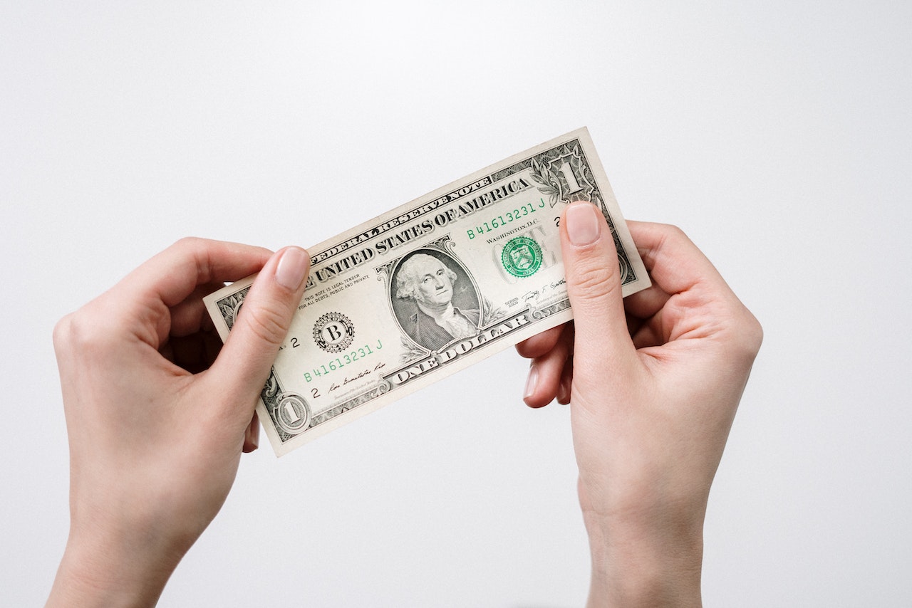 Dolar endeksinde gerileme hızlanırken, dolar/TL 18,80 seviyesine yaklaştı