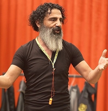 sahverdi-ali-eren-ve-turkiyenin-dogaclama-tiyatrosuna-katkilari.jpg