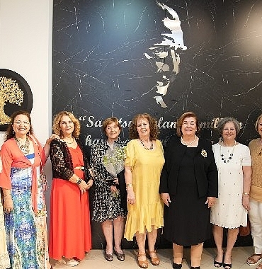 sanatin-isiginda-9-cumhuriyet-kadini-ressamdan-anlamli-sergi.jpg