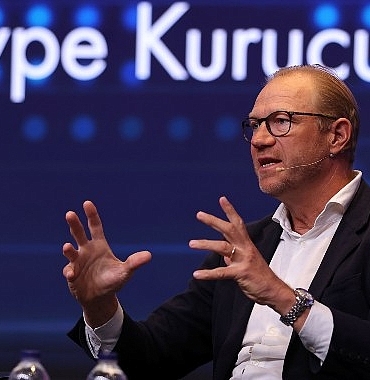 skype-kurucusu-jonas-kjellberg-tetz-2025te-konustu-ogrenciler-ulasabildikleri-tum-yapay-zeka-araclarini-kullanmali.jpg