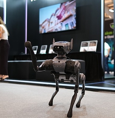 tecno-camon-40-serisi-sdn-tech-expoda-tanitildi.jpg