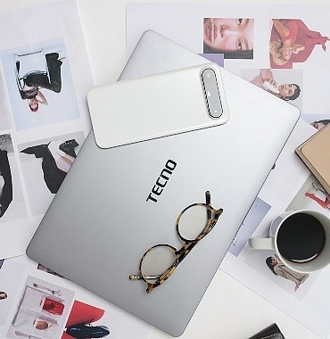 tecno-spark-slim-5g-ile-genc-kusagin-stil-sahibi-sadelik-arayisina-yanit-veriyor.jpg