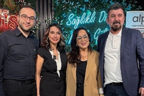 turk-sinemasinin-sultani-turkan-soraydan-alpi-dis-hastanesine-anlamli-ziyaret.jpg