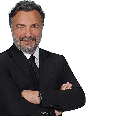 usta-oyuncu-oktay-kaynarca-sinpas-yapi-tasarruf-sandiginin-reklam-yuzu-oldu.jpg