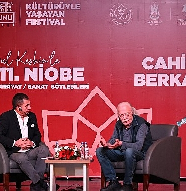 usta-sanatci-cahit-berkay-manisalilarla-bulustu.jpg